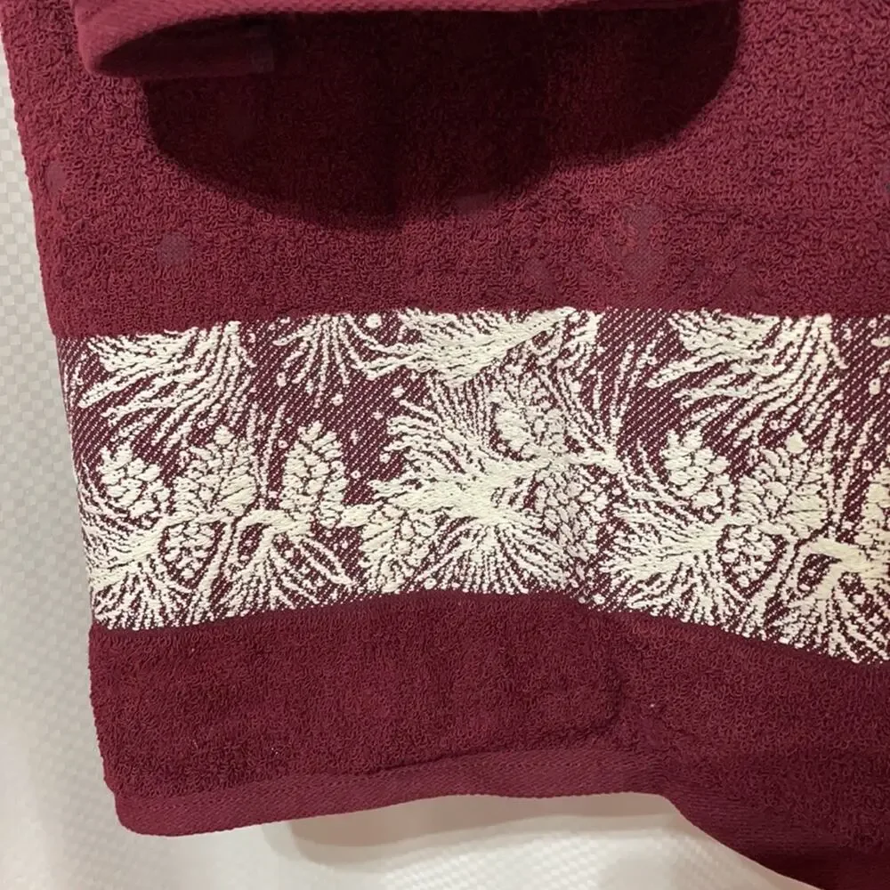 Santens bath hand fingertip towel combo deep red snow pine claret pattern NWT